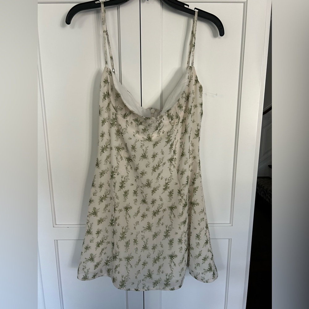 HOUSE OF CB 'Christiana' Garden Print Mini Dress NWOT 🔥READ DESCRIPTION 🔥 - Picture 4 of 6